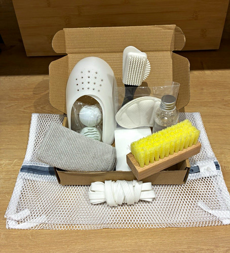 Running sneaker cleaning - sneaker,